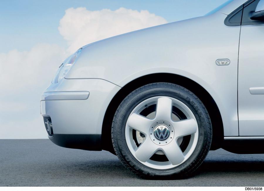  Volkswagen Polo 2002 года  (фото 31 из 31)